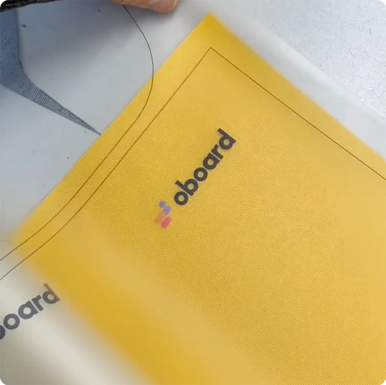 Тест друку логотипа Oboard на жовтій тканині Cordura