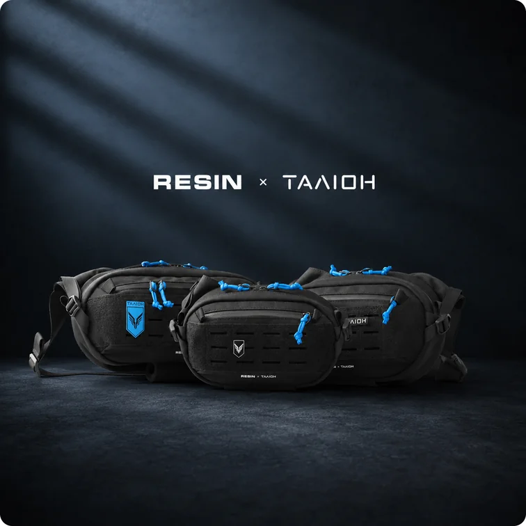 Промо-візуал RESIN × TALION: поясні сумки трьох розмірів